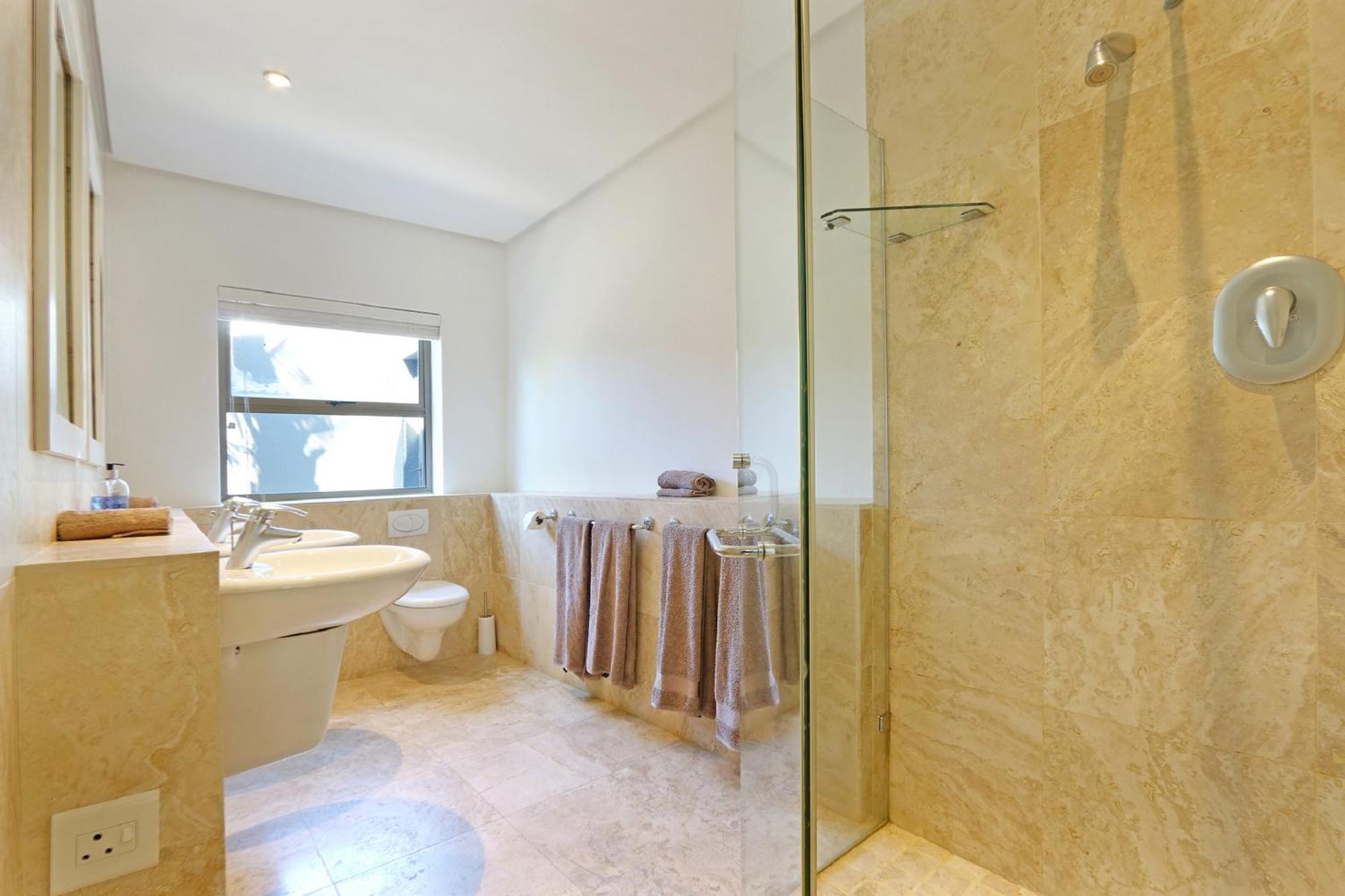 Valtameri By Totalstay Camps Bay Exterior foto